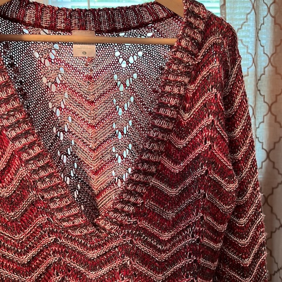 Striped V Neck Maternity sweater - Picture 6 of 9